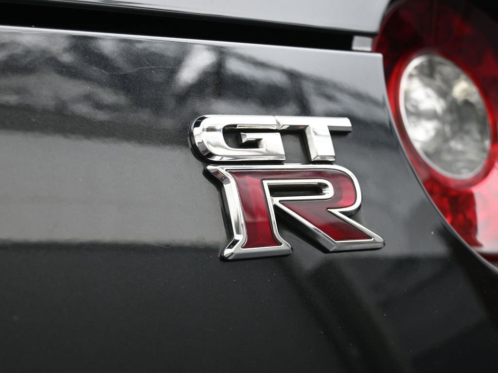Used 2014 Nissan GT-R Premium image 14