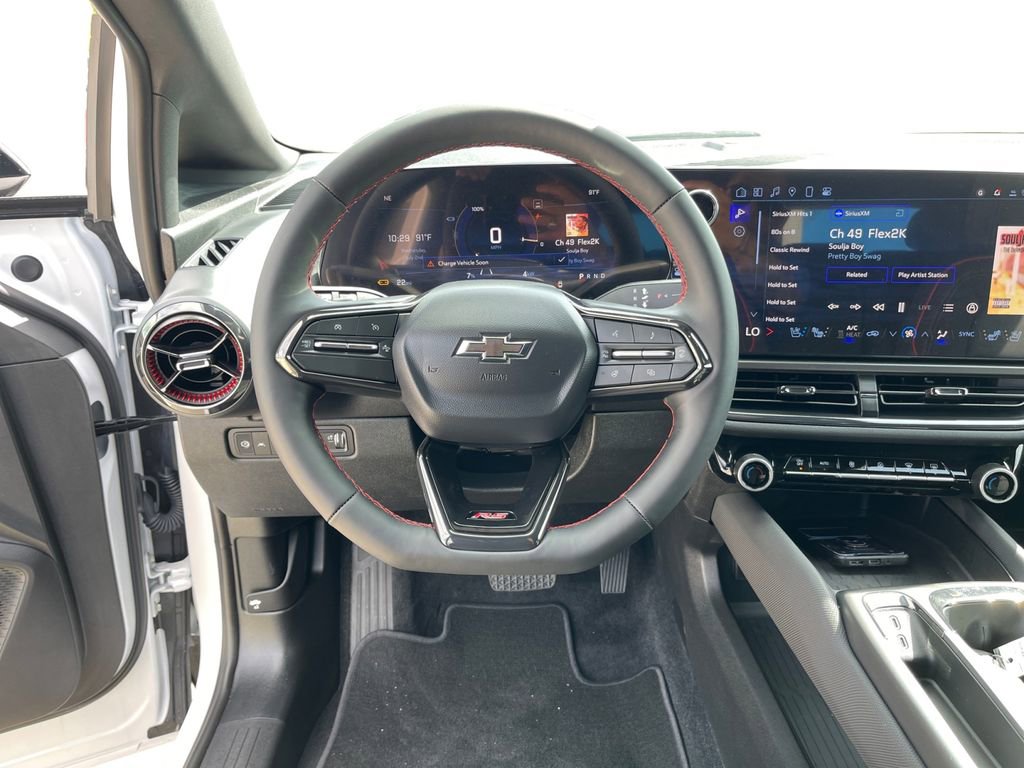 New 2025 Chevrolet Equinox EV RS w/ Convenience Package II image 12