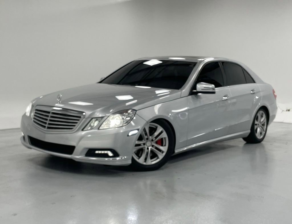 Used 2010 Mercedes-Benz E 550 4MATIC Sedan w/ Premium 2 Pkg