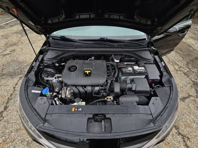 Used 2020 Hyundai Elantra SE w/ Cargo Package (C1) FWD image 29