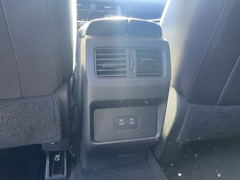 Used 2025 Nissan Rogue SV image 25