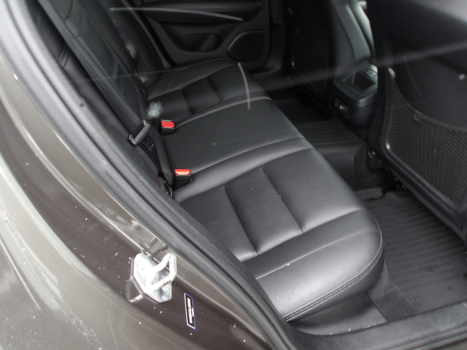 Used 2020 Volvo V60 T5 Cross Country image 10