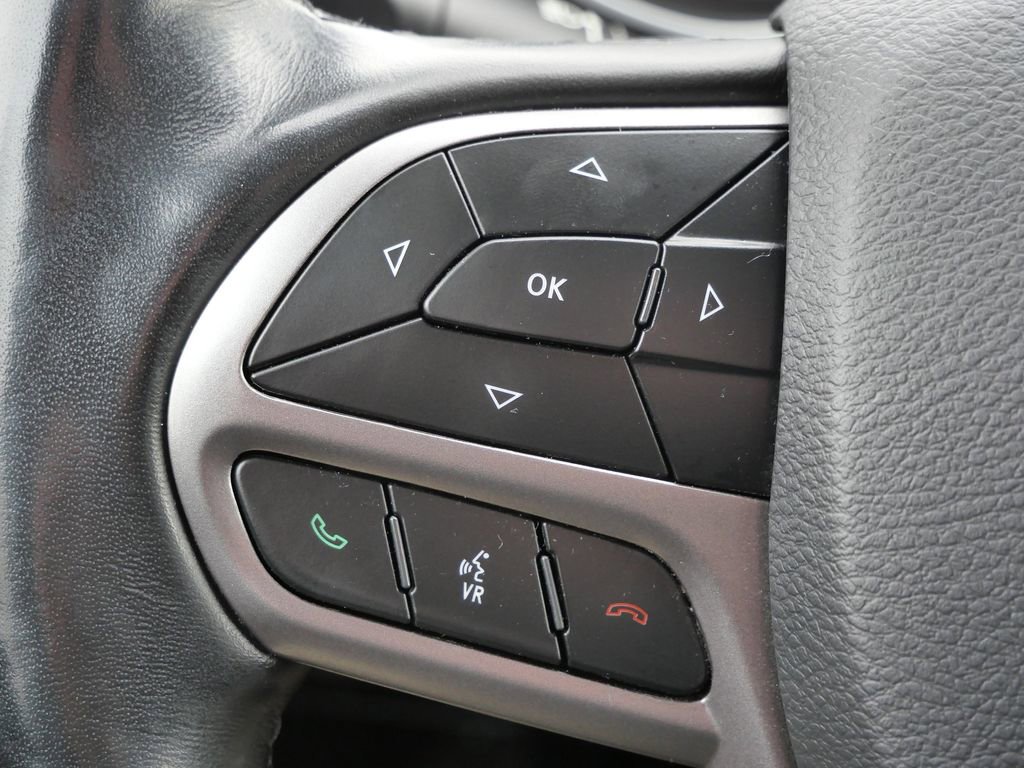 Used 2021 Jeep Cherokee Latitude Lux image 35