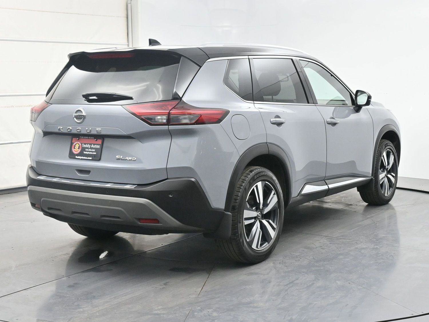 Used 2021 Nissan Rogue SL AWD/4WD image 25