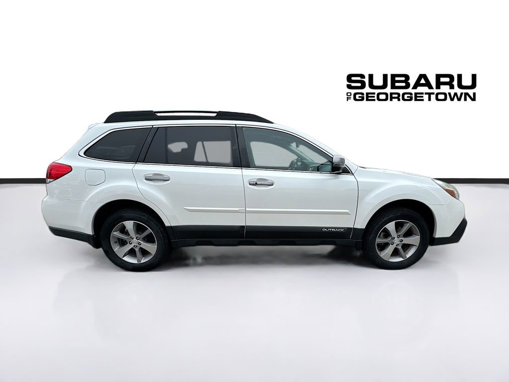 Used 2014 Subaru Outback 2.5i Limited AWD/4WD image 9