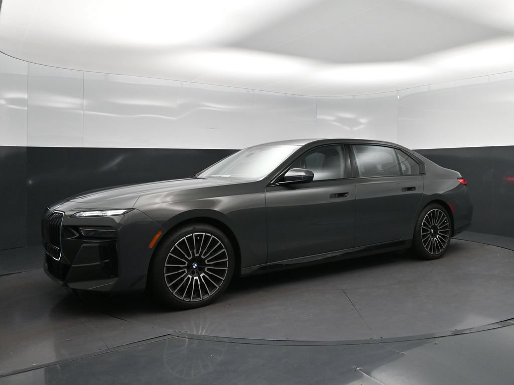 Certified 2026 BMW 740i w/ Executive Package RWD image 3