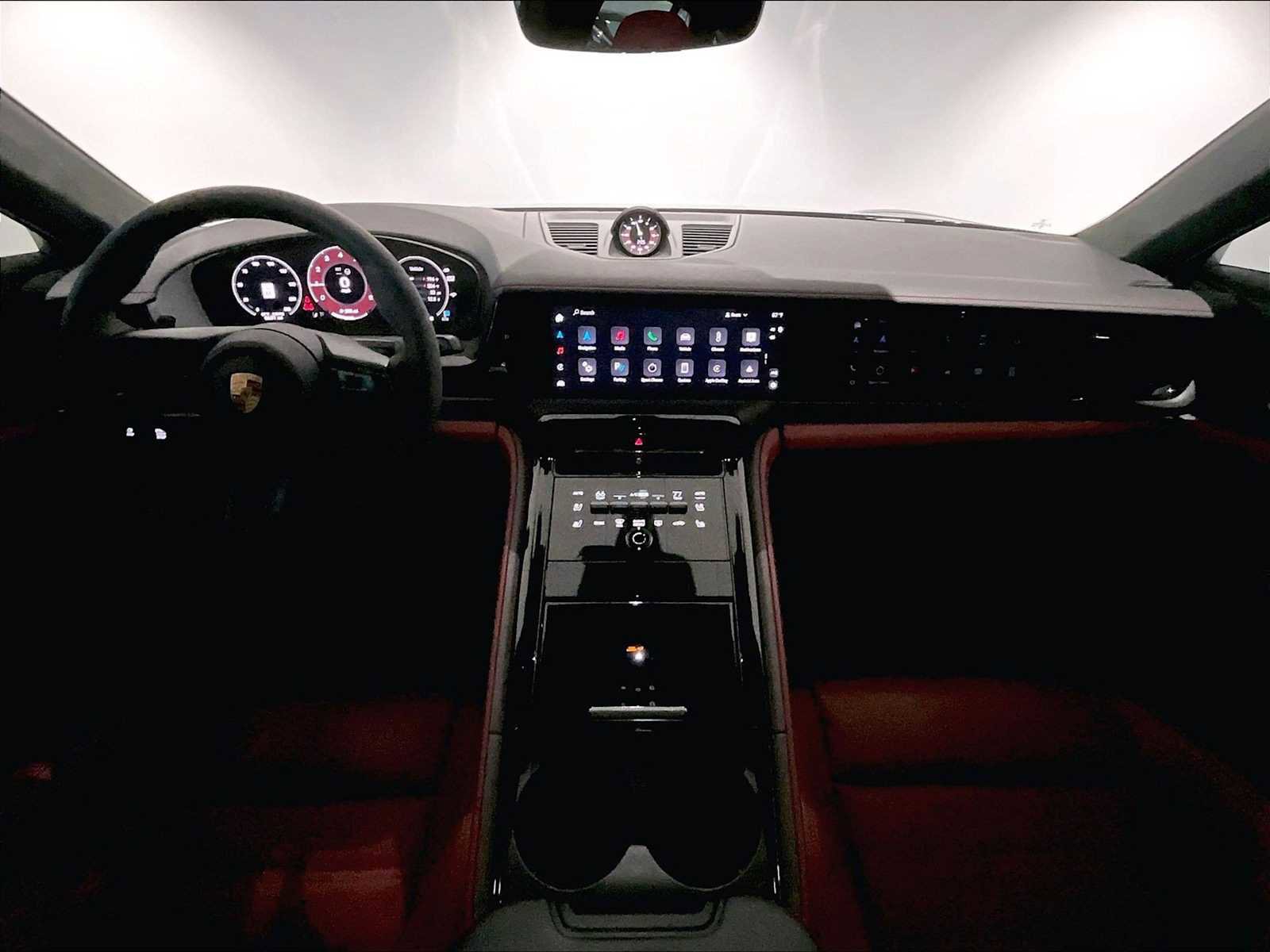 Used 2025 Porsche Panamera GTS image 17