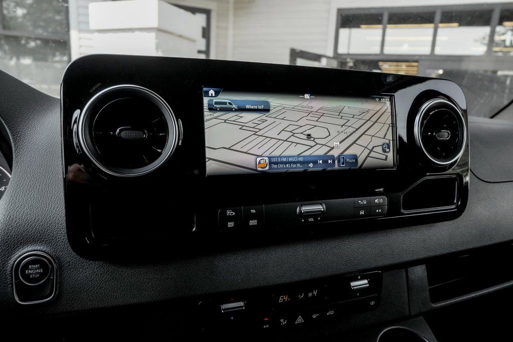 Used 2025 Mercedes-Benz Sprinter 2500 image 16