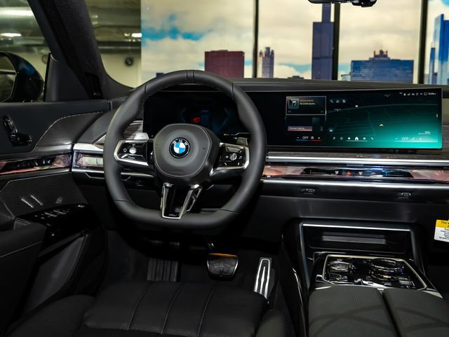 Used 2026 BMW 760i xDrive AWD/4WD image 16