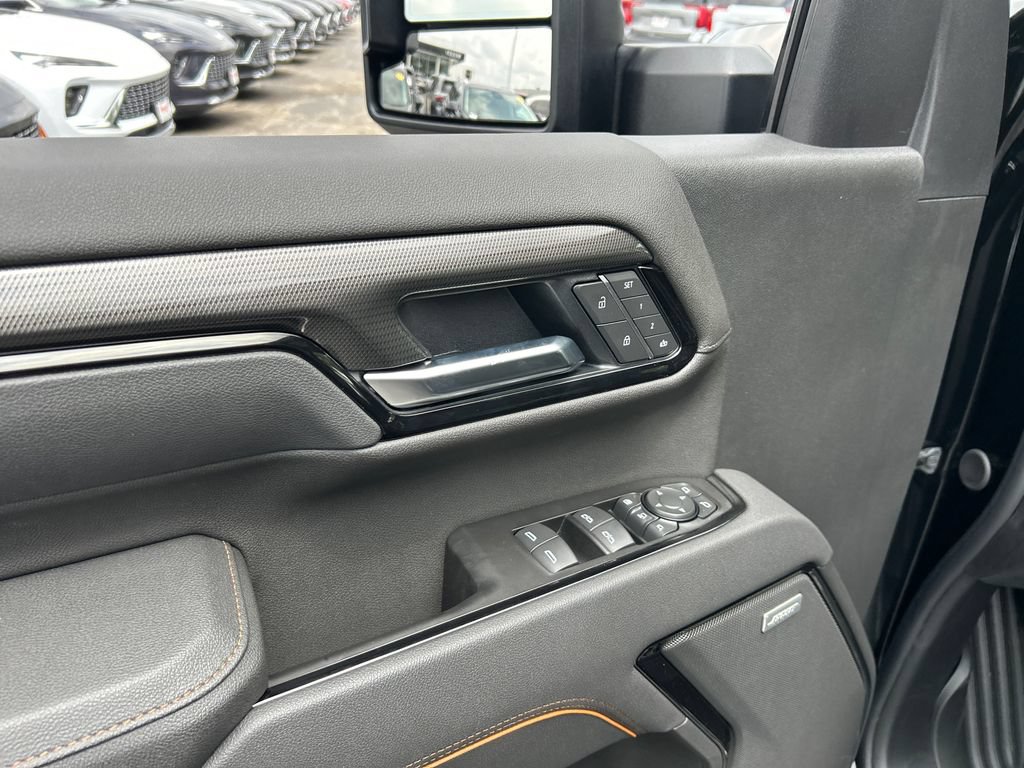New 2026 GMC Sierra 2500 AT4 w/ AT4 Premium Plus Package AWD/4WD image 17
