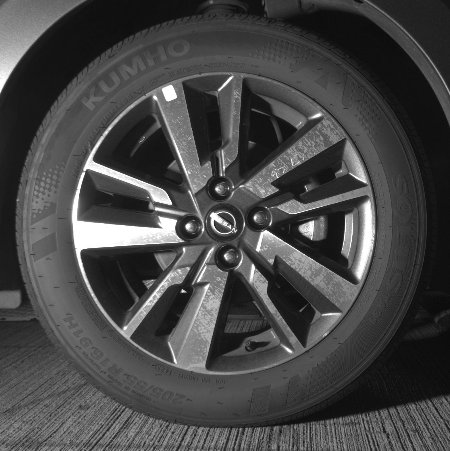 Used 2025 Nissan Versa SV image 13