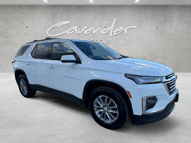 Used 2023 Chevrolet Traverse LT FWD image 2