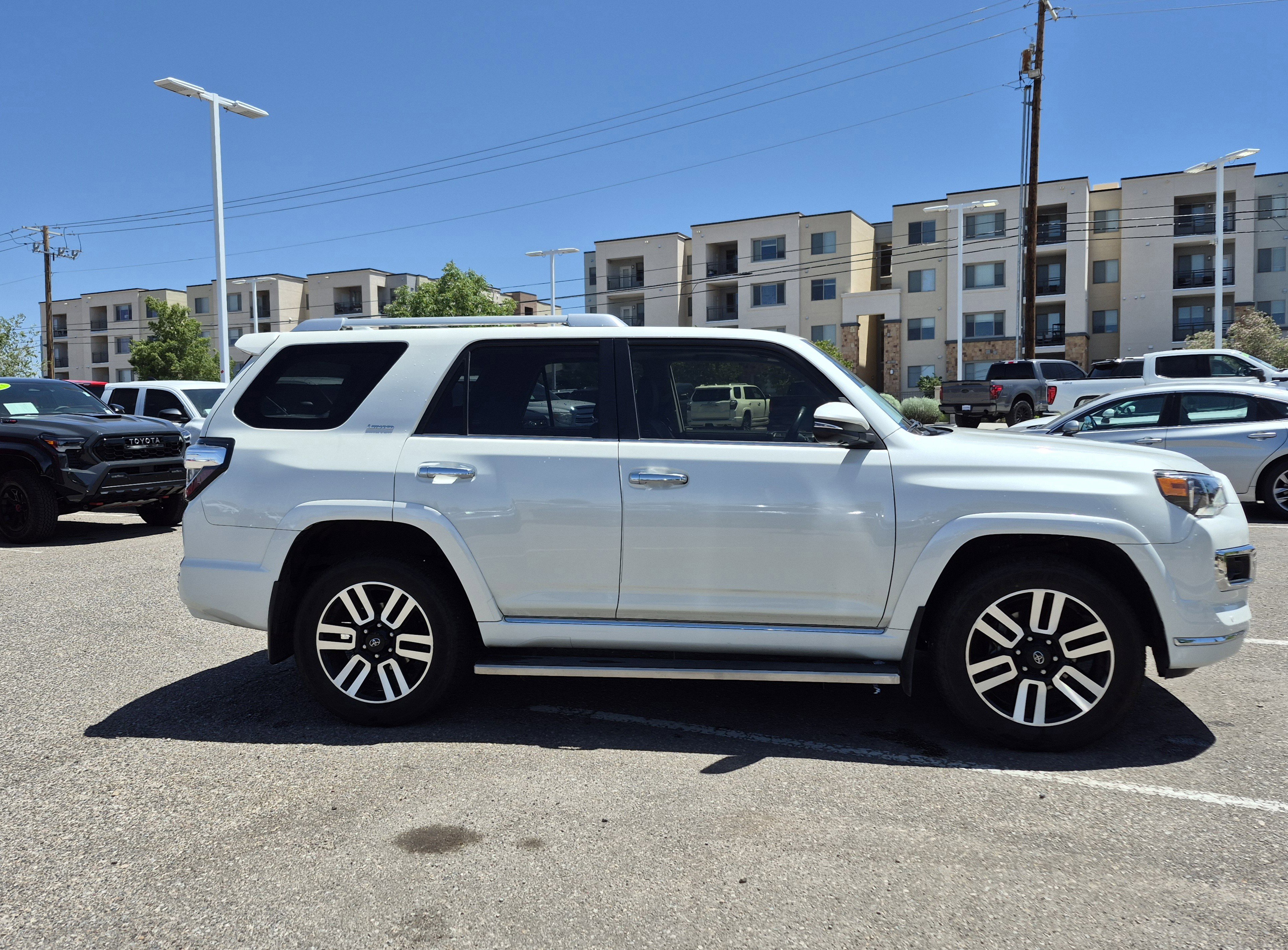 Used 2023 Toyota 4Runner Limited AWD/4WD image 6