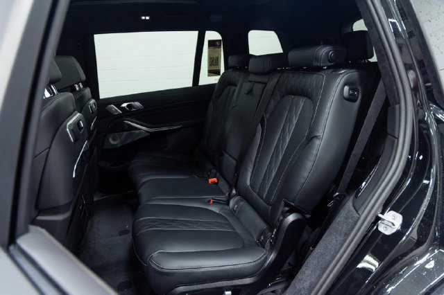 New 2027 BMW X7 M60i AWD/4WD image 25