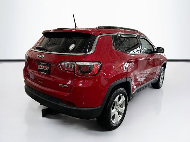 Used 2018 Jeep Compass Latitude w/ Cold Weather Group AWD/4WD image 6