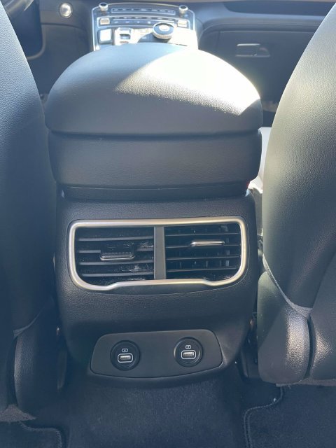 Certified 2023 Hyundai Santa Fe SEL w/ Premium Package FWD image 14
