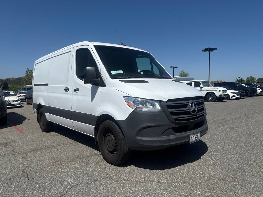 Used 2025 Mercedes-Benz Sprinter 2500 image 3