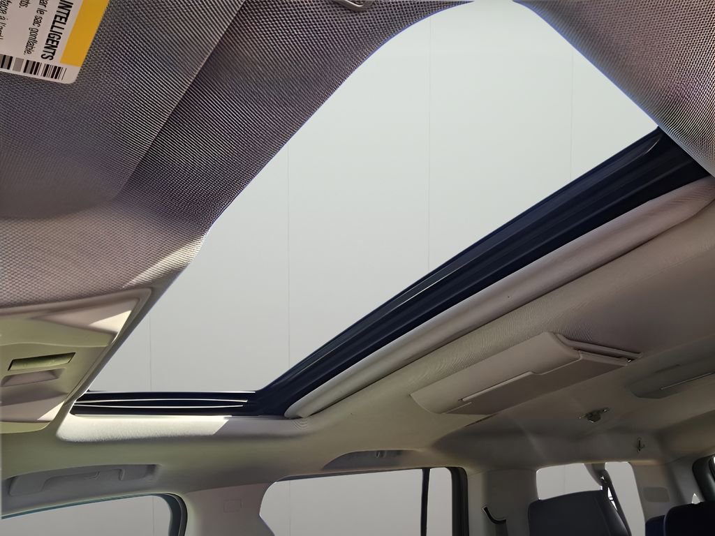 Used 2019 GMC Yukon XL Denali w/ Denali Ultimate Package image 24