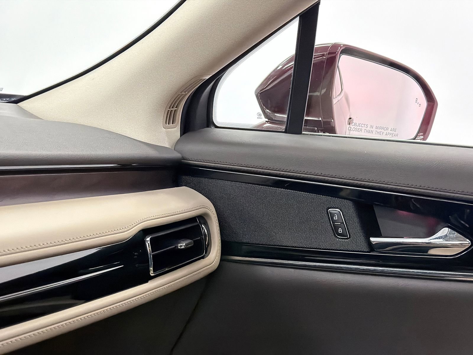 Used 2023 Lincoln Nautilus Reserve image 31