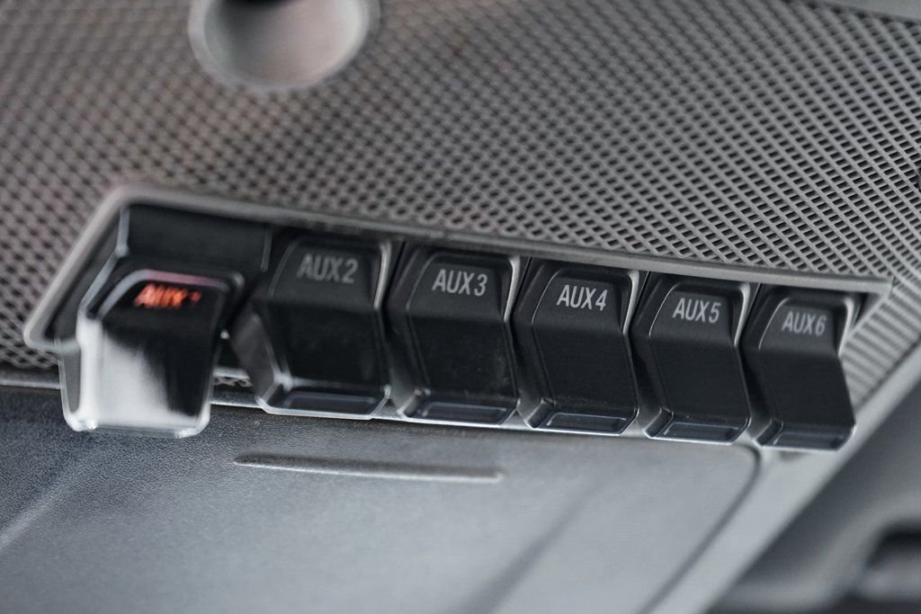 Used 2017 Ford F550 2WD Regular Cab Super Duty w/ Advanced Security Pack image 34