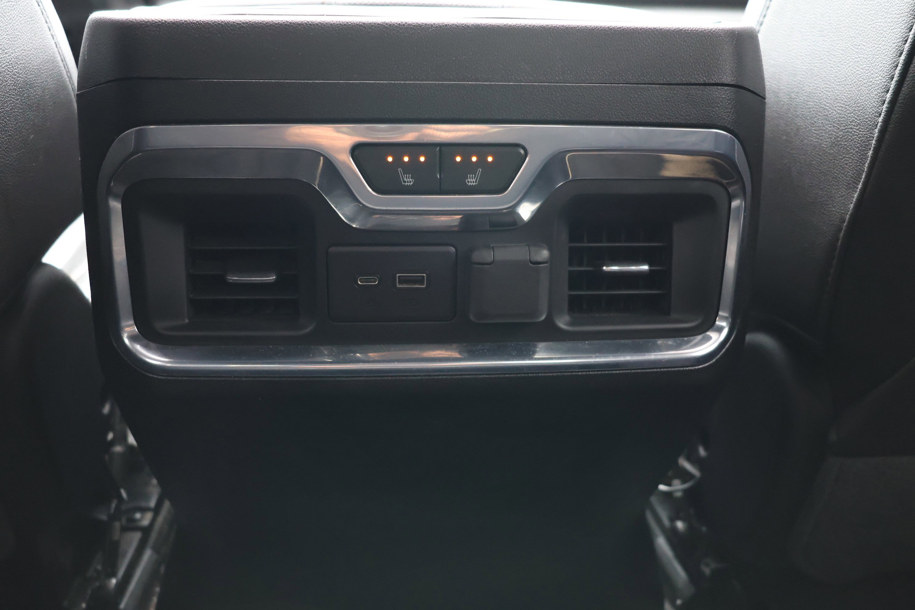 Used 2020 GMC Sierra 2500 AT4 w/ AT4 Premium Package AWD/4WD image 27
