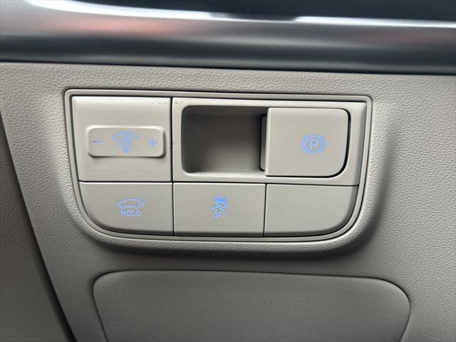 New 2026 Hyundai Tucson Limited image 17