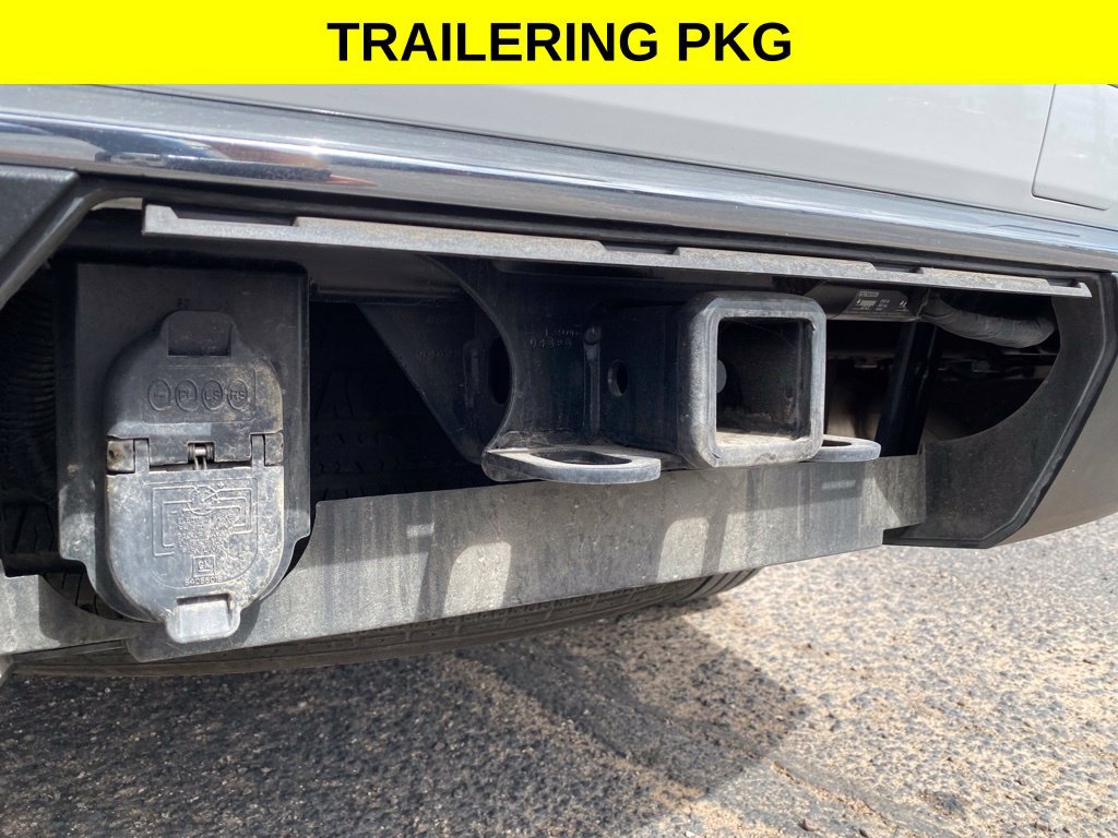 Used 2025 Chevrolet Tahoe LT RWD image 13