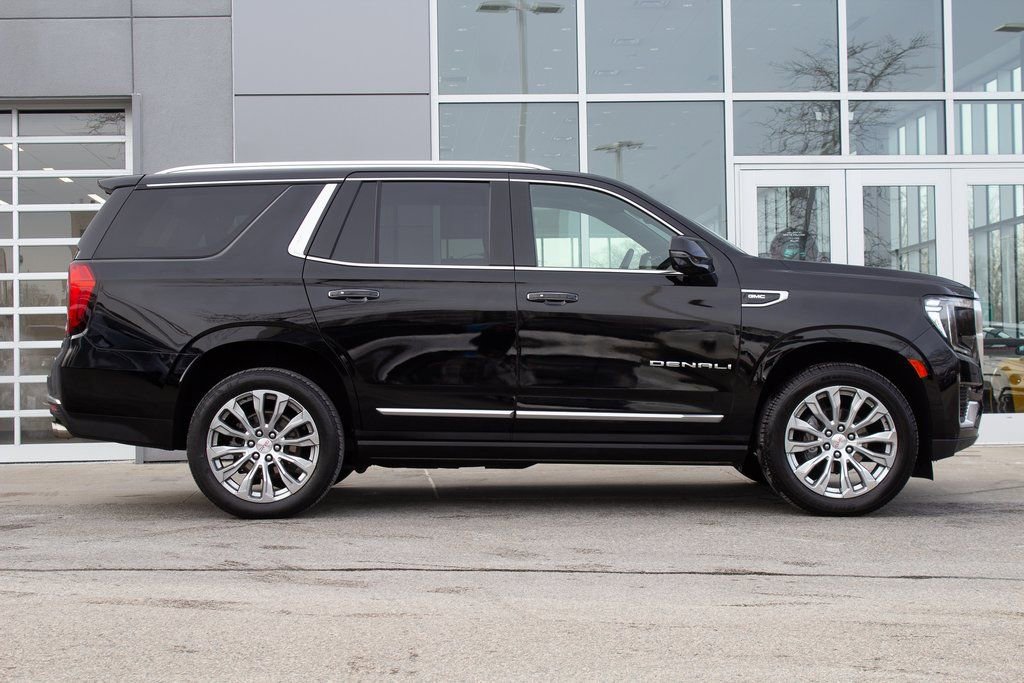 Used 2023 GMC Yukon Denali w/ LPO, Floor Liner Package image 4