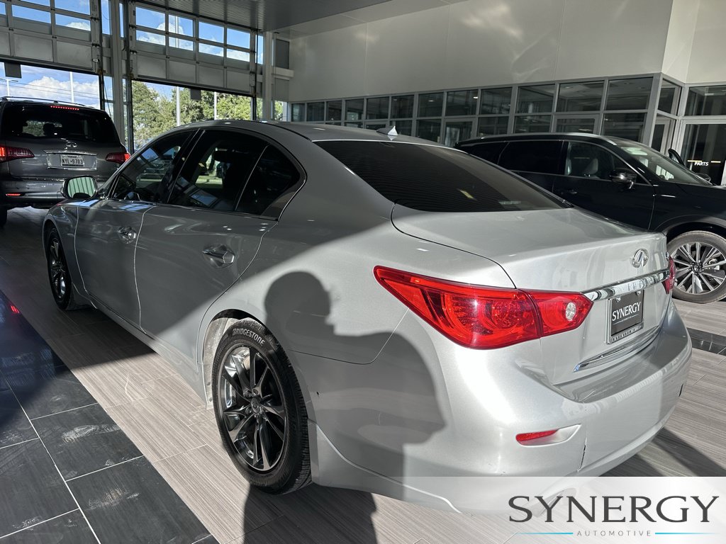 Used 2017 INFINITI Q50 Signature Edition w/ Cargo Package (L95) RWD image 10