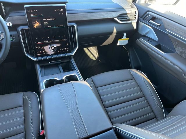 New 2026 GMC Acadia Denali Ultimate image 18