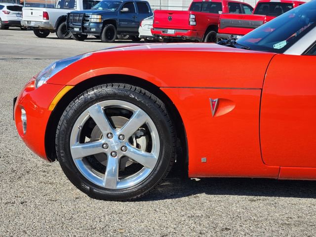 Used 2008 Pontiac Solstice Base w/ Preferred Package image 9