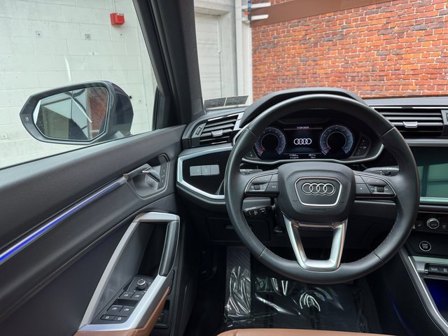 Used 2022 Audi Q3 2.0T Premium Plus image 14
