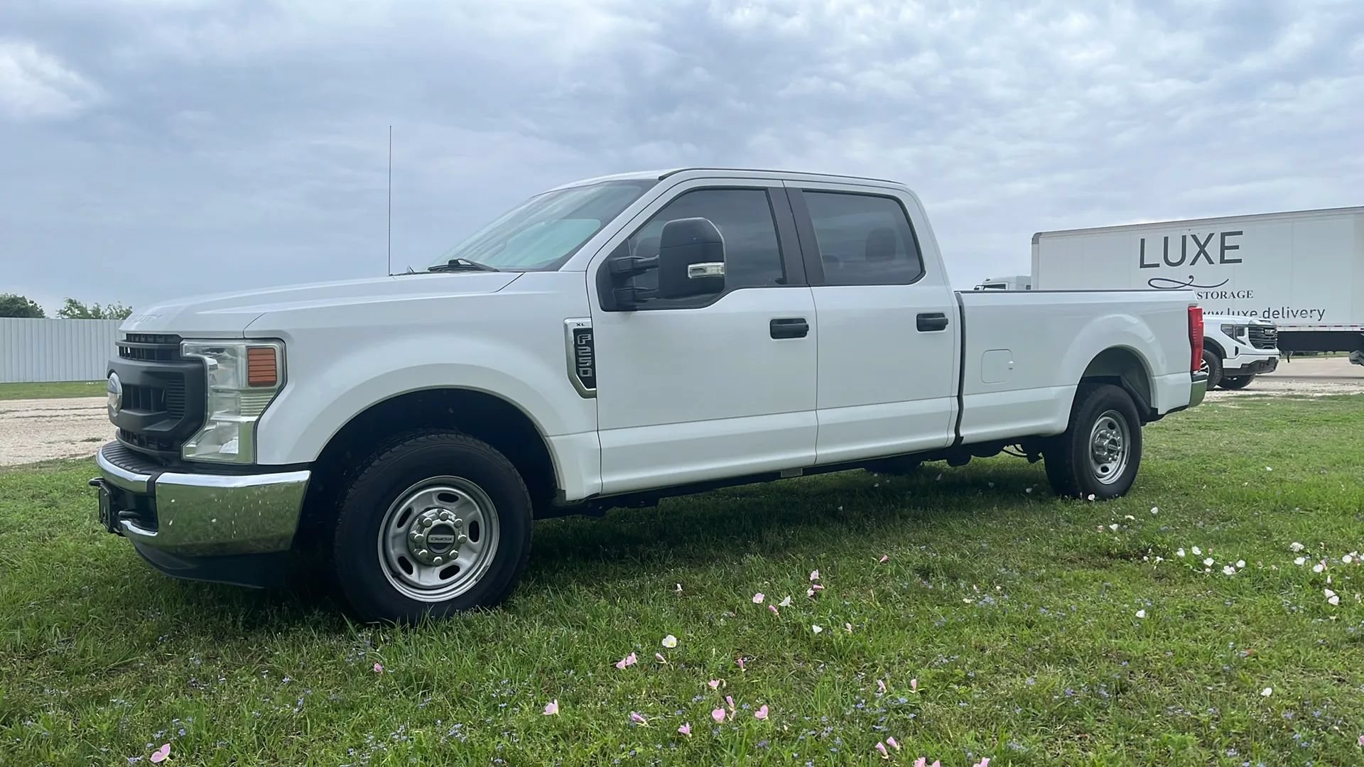 Used 2020 Ford F250 XL w/ Power Equipment Group RWD image 1