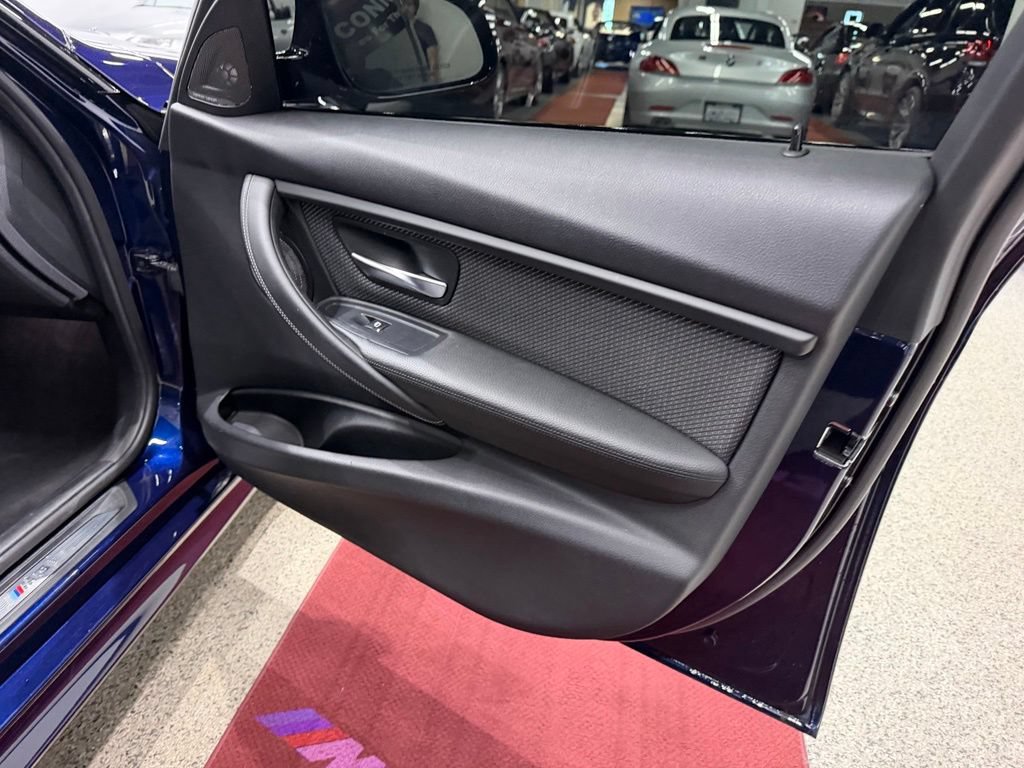 Used 2016 BMW M3 RWD image 35