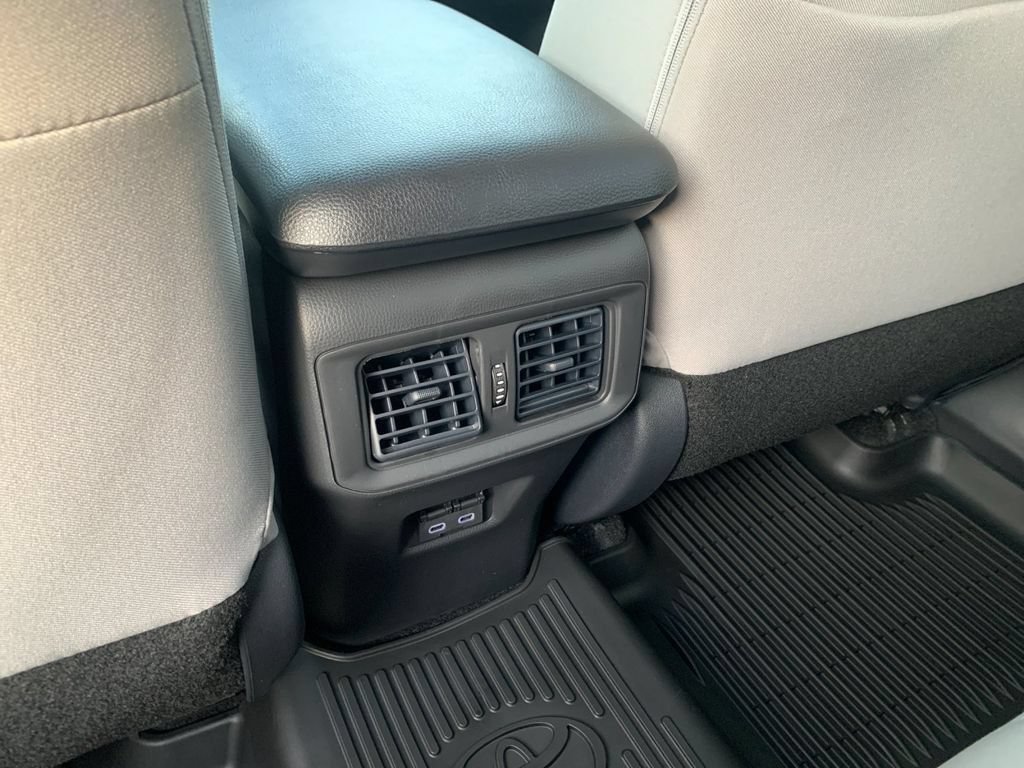 New 2025 Toyota RAV4 XLE w/ Convenience Package AWD/4WD image 13