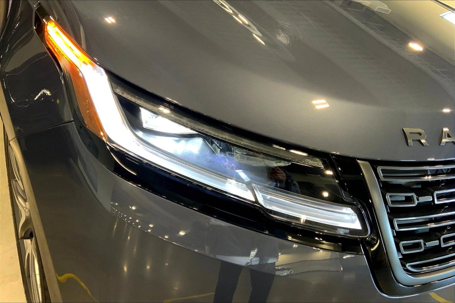 Used 2026 Land Rover Range Rover Velar Dynamic SE image 27