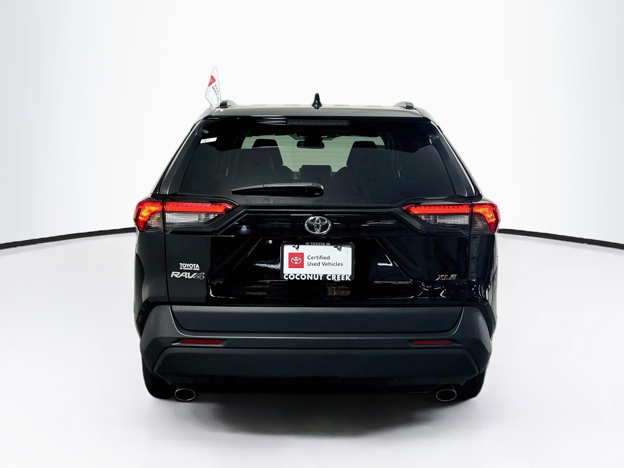 Certified 2023 Toyota RAV4 XLE Premium FWD image 4