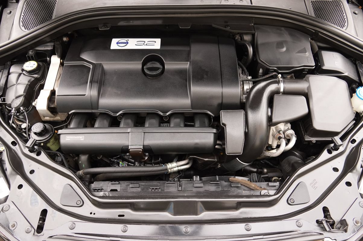 Used 2013 Volvo XC60 3.2 AWD/4WD image 37