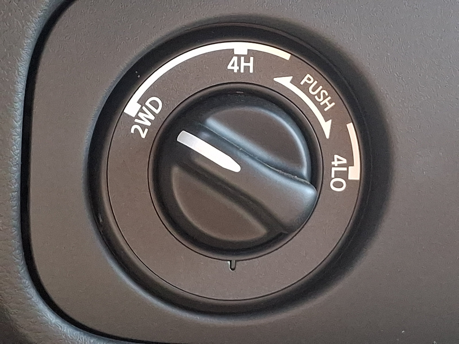 Certified 2025 Nissan Frontier PRO-4X AWD/4WD image 23