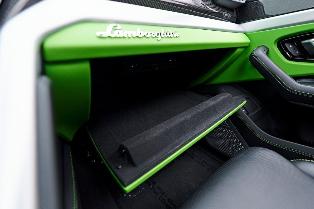Used 2022 Lamborghini Urus image 91