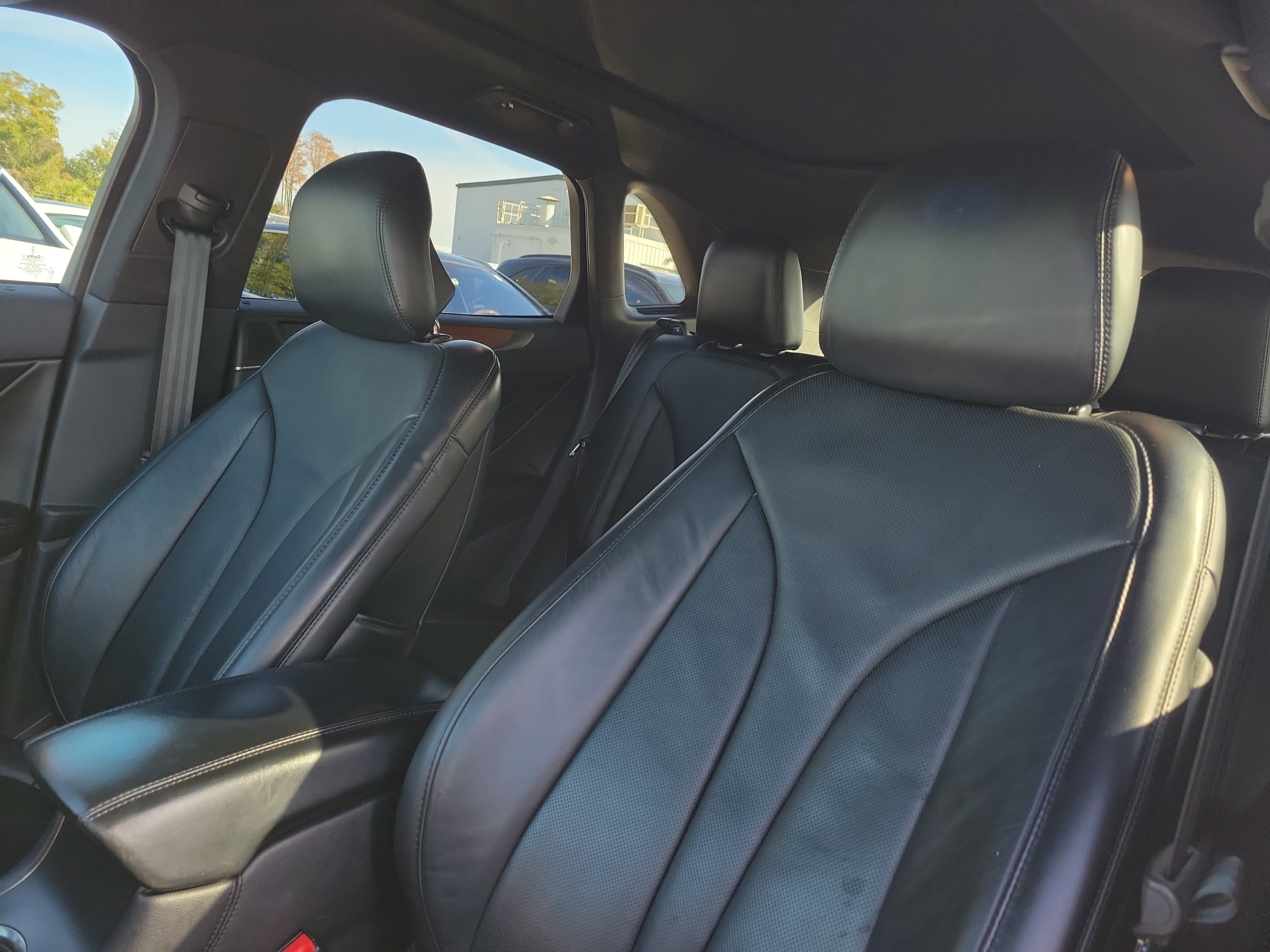 Used 2017 Lincoln MKC Reserve image 24