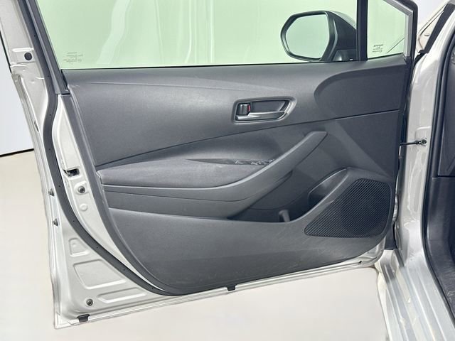 Used 2022 Toyota Corolla LE image 15