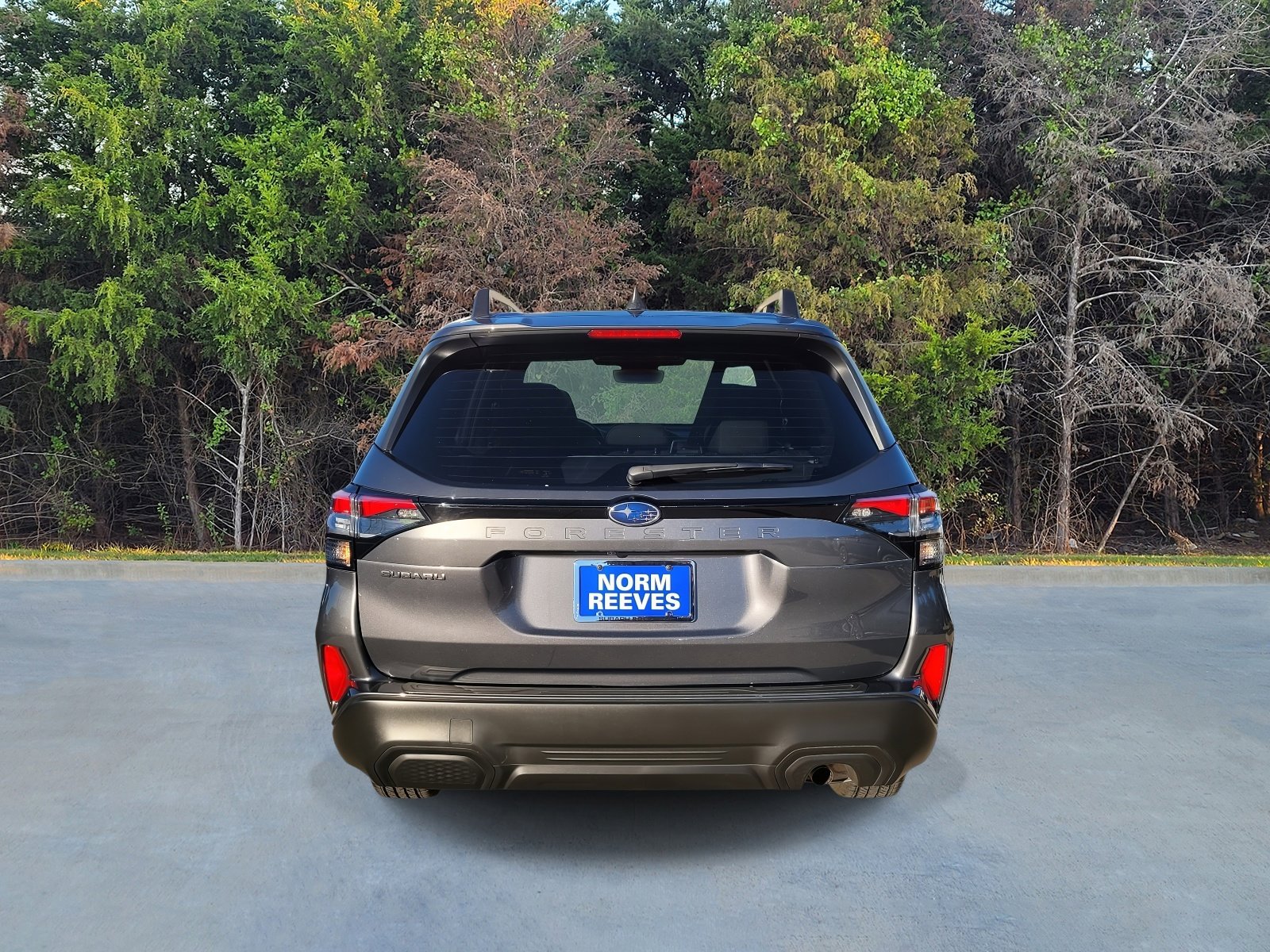 Used 2025 Subaru Forester Premium image 18