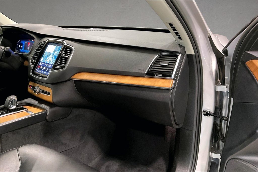 Certified 2023 Volvo XC90 B6 Plus w/ Protection Package Premier AWD/4WD image 28