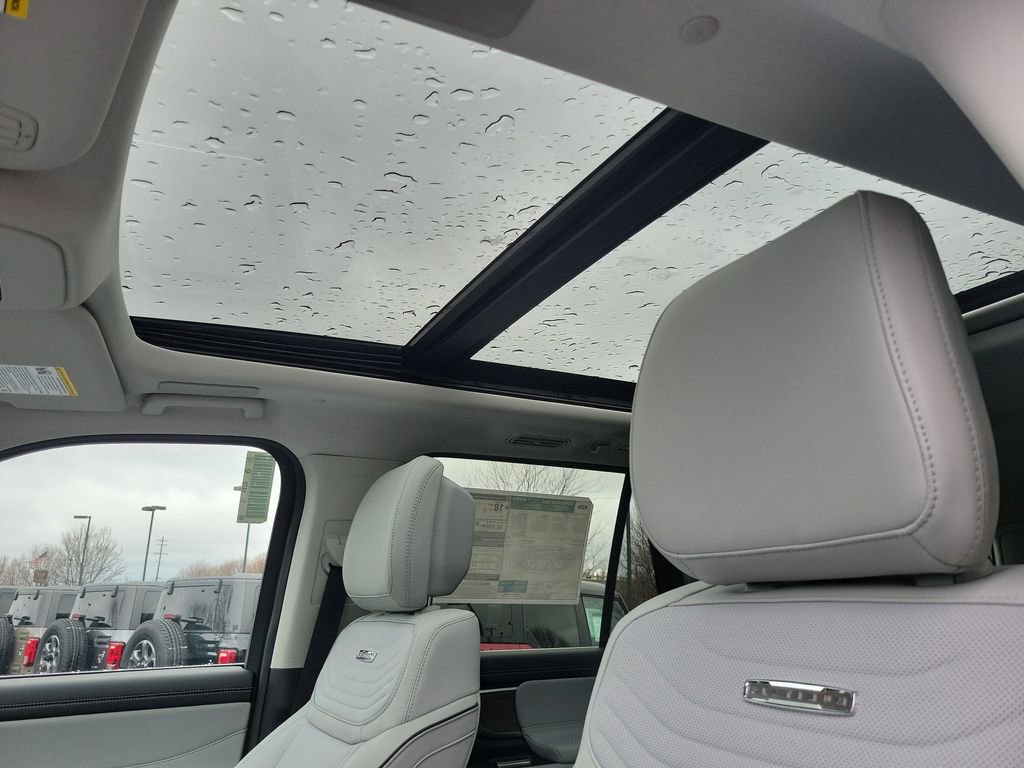 New 2026 Ford Expedition Max Platinum AWD/4WD image 8