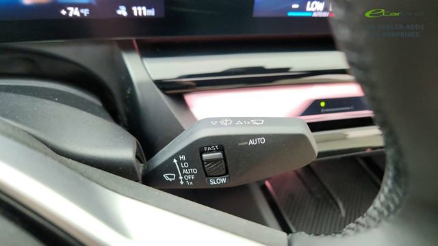 Used 2025 BMW i5 xDrive40 w/ Premium Package image 42