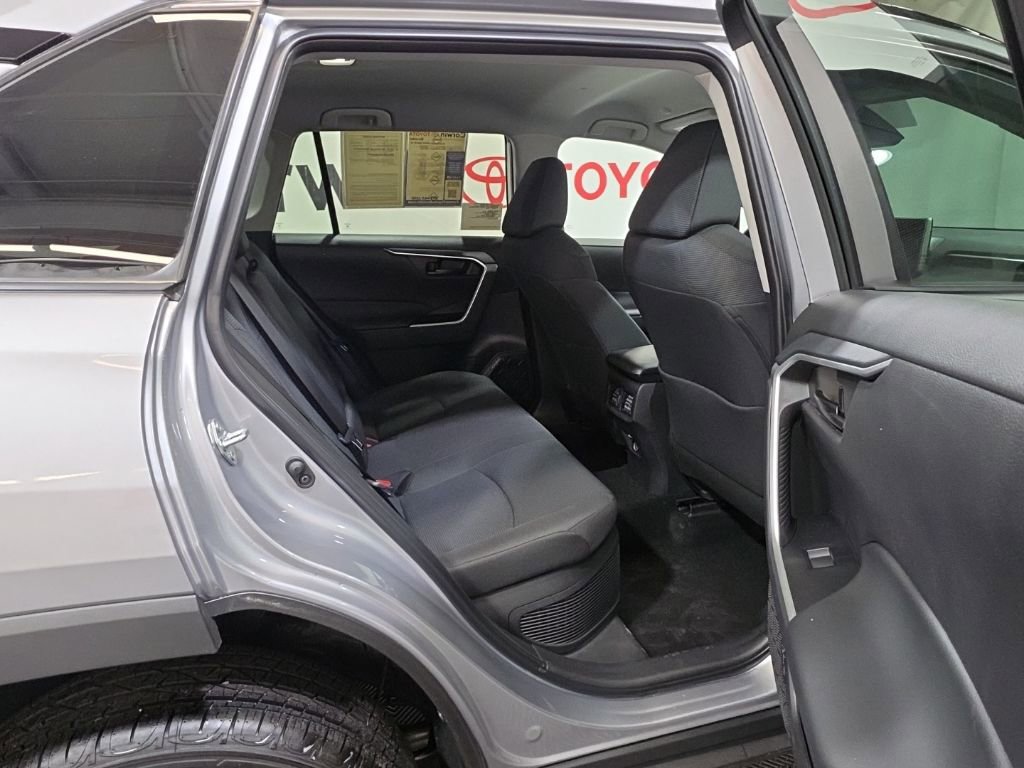 Used 2025 Toyota RAV4 LE image 15