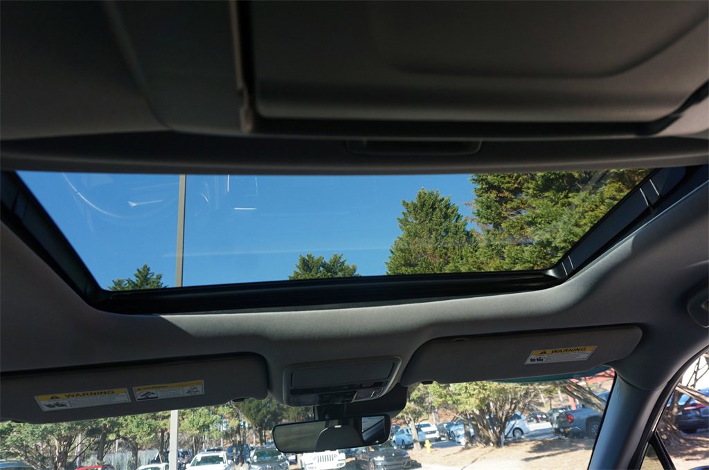 Used 2022 Honda Pilot Touring image 15