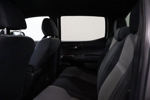 Used 2022 Toyota Tacoma TRD Off-Road image 32