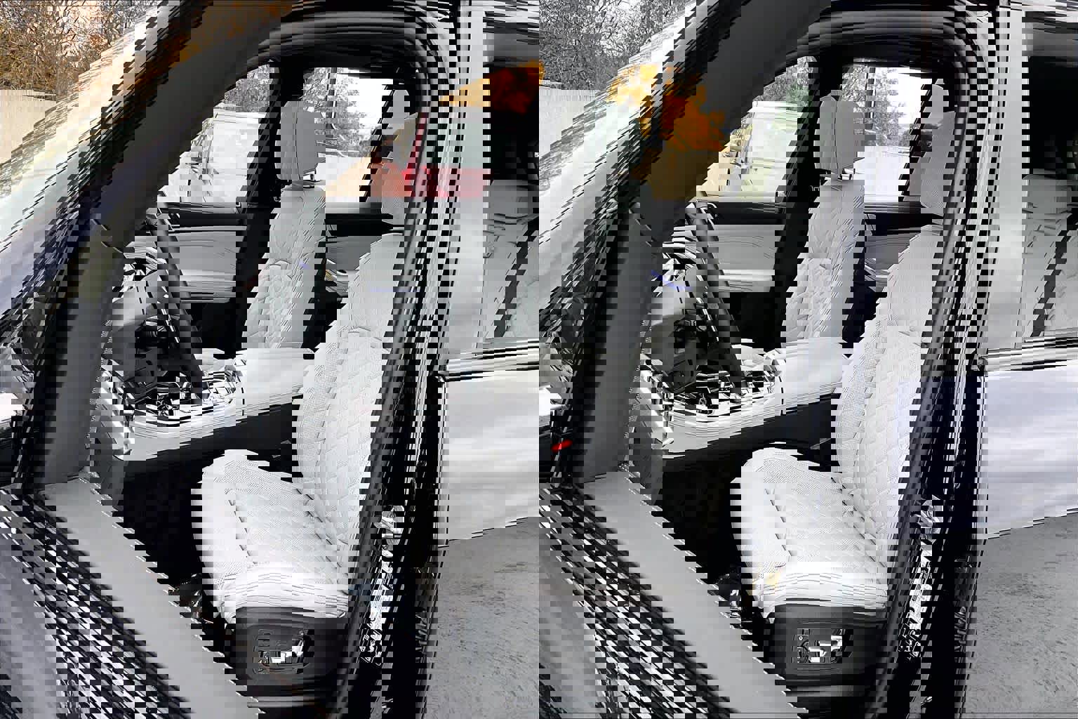 Used 2024 BMW X5 xDrive40i w/ M Sport Package image 7